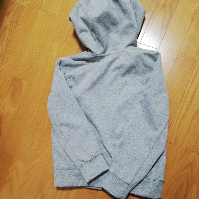 GU(ジーユー)のGU ☆パーカー　150 キッズ/ベビー/マタニティのキッズ服男の子用(90cm~)(ジャケット/上着)の商品写真