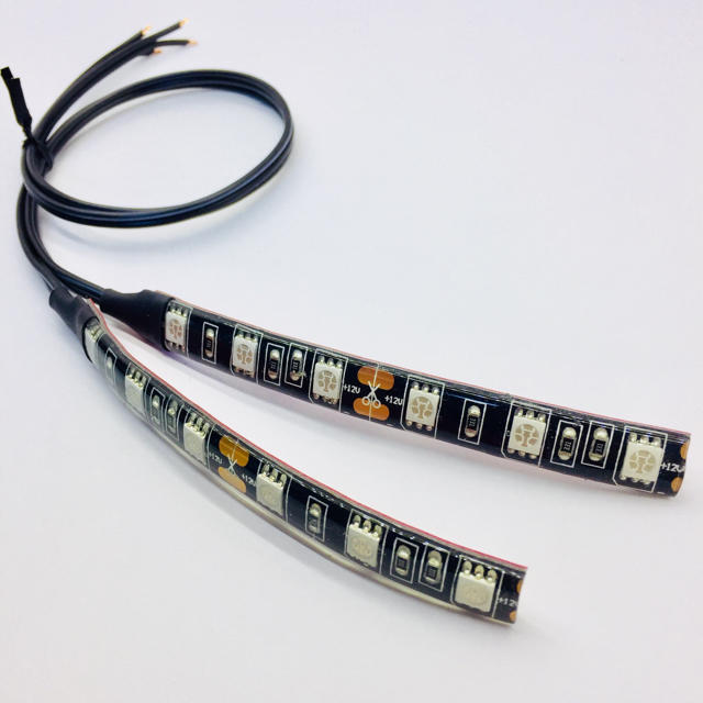 イエロー 黒ベース 高輝度 3chip LED 6連 間接照明 10cm2本 自動車/バイクの自動車(汎用パーツ)の商品写真