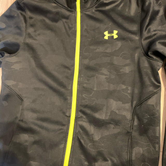 UNDER ARMOUR(アンダーアーマー)のアンダーアーマー　ジャージ上下　160 キッズ/ベビー/マタニティのキッズ/ベビー/マタニティ その他(その他)の商品写真