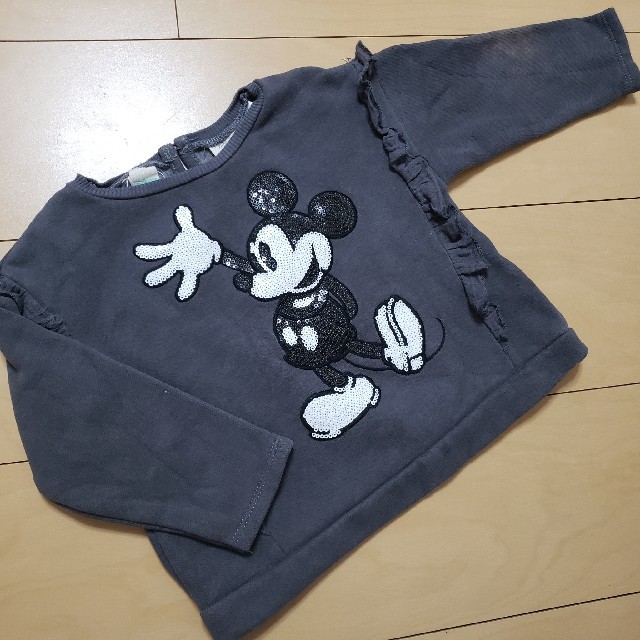 ZARA KIDS(ザラキッズ)のRicharu様専用★ZARA baby 92 訳ありミッキー 長袖 トレーナー キッズ/ベビー/マタニティのキッズ服女の子用(90cm~)(Tシャツ/カットソー)の商品写真