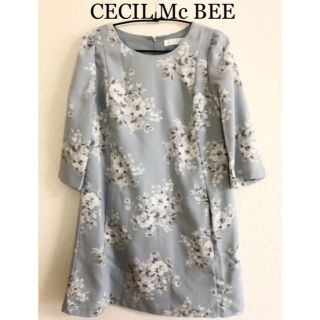 セシルマクビー(CECIL McBEE)のCECIL Mc BEE 花柄ワンピース 薄水色(ひざ丈ワンピース)