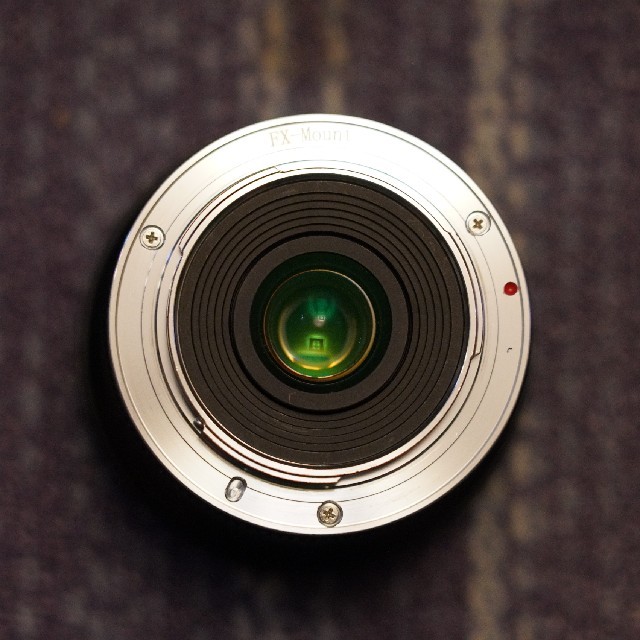 富士フイルム(フジフイルム)の七工匠 7Artisans 7.5mm F2.8 Fish-eye II スマホ/家電/カメラのカメラ(レンズ(単焦点))の商品写真