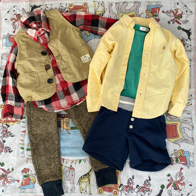 GAP(ギャップ)の【値下げ】GAP他　キッズ　ベビー　100cm    9着セット キッズ/ベビー/マタニティのキッズ服男の子用(90cm~)(ジャケット/上着)の商品写真