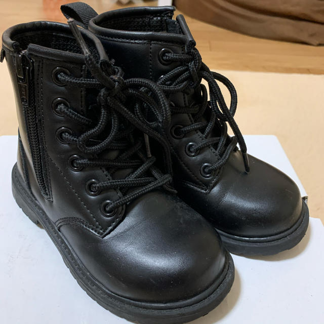 Dr.Martens(ドクターマーチン)のドクターマーチン風　ブーツ　17センチ♥︎︎ キッズ/ベビー/マタニティのキッズ靴/シューズ(15cm~)(ブーツ)の商品写真