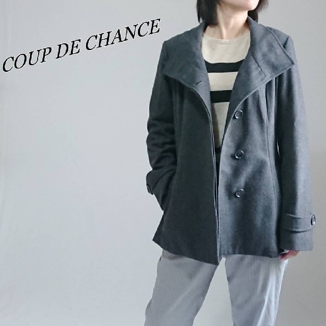 COUP DE CHANCE(クードシャンス)のわんこ部長様専用COUP DE CHANCE クードシャンス ショートコート  レディースのジャケット/アウター(ピーコート)の商品写真