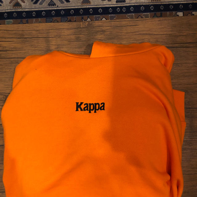 Kappa(カッパ)のkappa サイドライン　オーバーサイズ　パーカー　オレンジ　 レディースのトップス(トレーナー/スウェット)の商品写真