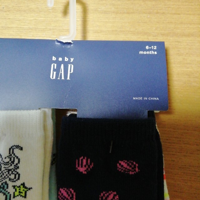 GAP(ギャップ)のGAP　靴下　6ヵ月から１歳 ４足セット キッズ/ベビー/マタニティのこども用ファッション小物(靴下/タイツ)の商品写真