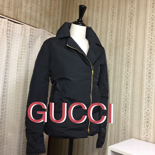 Gucci(グッチ)の【美品】♪グッチ レディース ダウン ジャケット 38 レディースのジャケット/アウター(ダウンジャケット)の商品写真