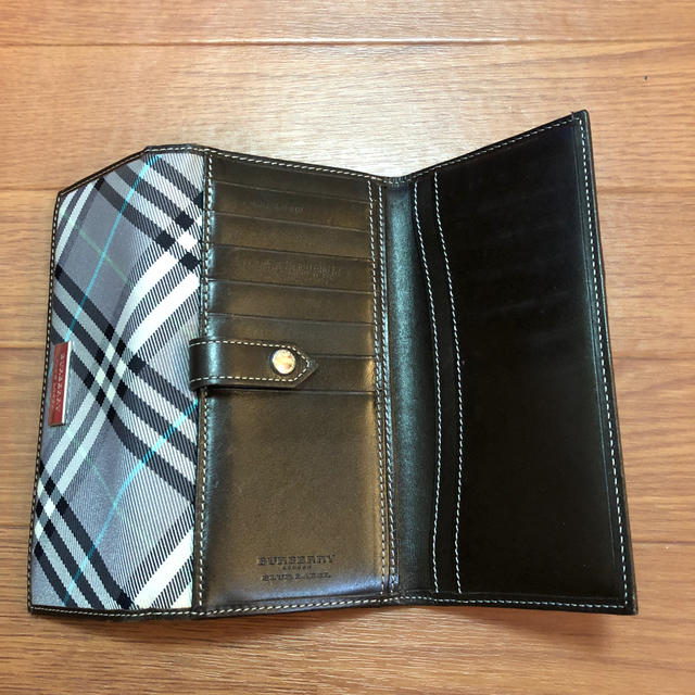 BURBERRY BLUE LABEL(バーバリーブルーレーベル)のバーバリー財布　汚れあり　中古品 レディースのファッション小物(財布)の商品写真