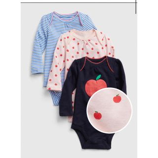 ベビーギャップ(babyGAP)の新品　gap アップル　長袖ボディ　3枚 80(肌着/下着)