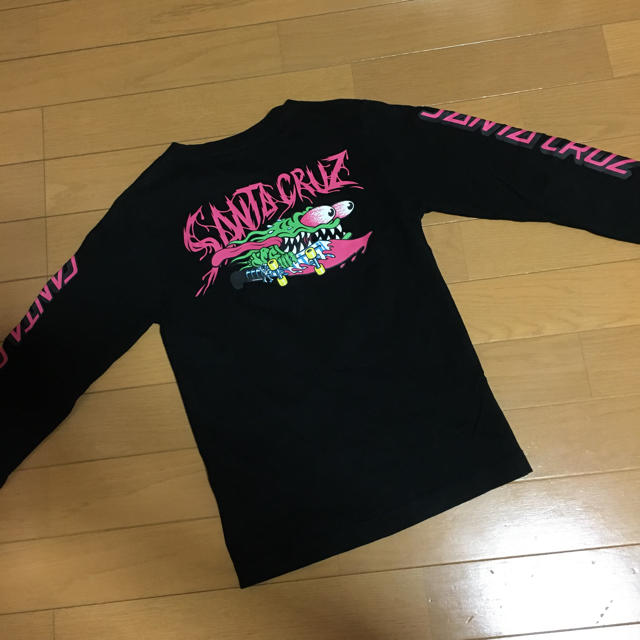 THRASHER(スラッシャー)の【130】サンタクルーズ　キッズ　ロンT キッズ/ベビー/マタニティのキッズ服男の子用(90cm~)(Tシャツ/カットソー)の商品写真