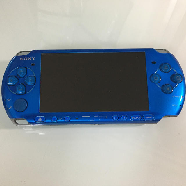PlayStation Portable(プレイステーションポータブル)のPSP-3000  バイブラントブルー エンタメ/ホビーのゲームソフト/ゲーム機本体(携帯用ゲーム機本体)の商品写真