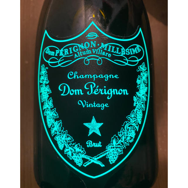 Dom Pérignon(ドンペリニヨン)のドンペリ   2008年 ルミナスボトル  A 食品/飲料/酒の酒(シャンパン/スパークリングワイン)の商品写真