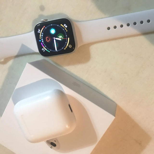 Apple Watch4 size 44×airpodsセット