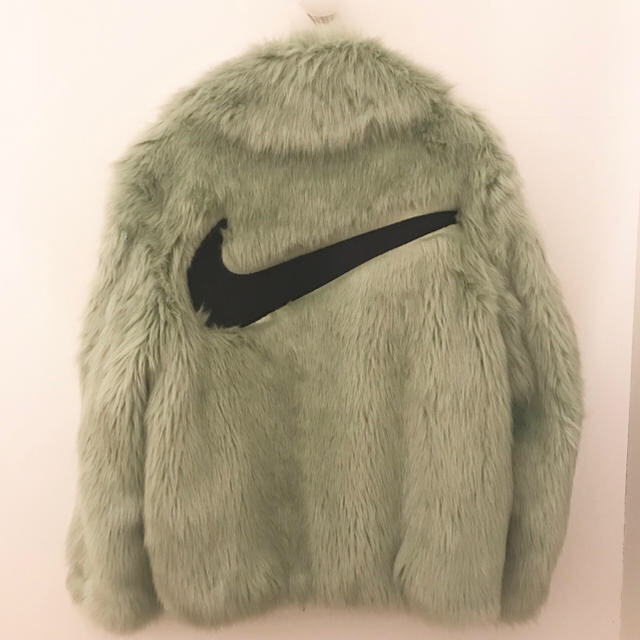 Nike（ナイキ）×AMBUSH フェイクファー リバーシブルジャケット