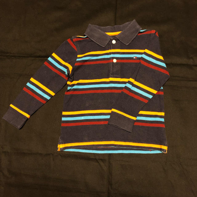 TOMMY HILFIGER(トミーヒルフィガー)のトミーヒルフィガー 長袖ポロシャツ 2T キッズ/ベビー/マタニティのキッズ服男の子用(90cm~)(Tシャツ/カットソー)の商品写真