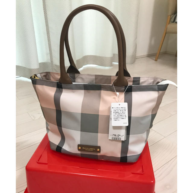 BURBERRY BLUE LABEL(バーバリーブルーレーベル)の新品　ブルー　レーベル　クレストブリッジ　トートバッグ レディースのバッグ(トートバッグ)の商品写真