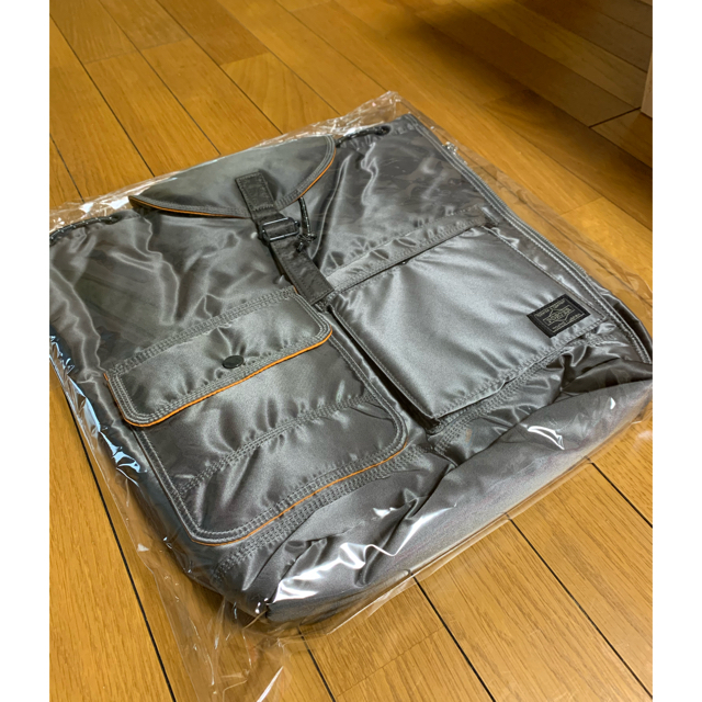 吉田カバン(ヨシダカバン)の新品未使用タグ付★ポーター タンカー リュックサック 622-09388 グレー メンズのバッグ(バッグパック/リュック)の商品写真