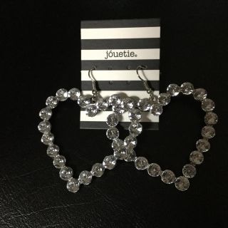 ジュエティ(jouetie)のシャイニーハートピアス(ピアス)