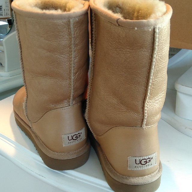 UGG(アグ)の最終価格正規UGGブーツ レディースの靴/シューズ(ブーツ)の商品写真