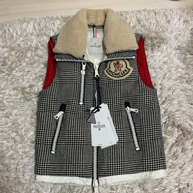 【希少】モンクレール　MONCLER×Ami ダウンベスト