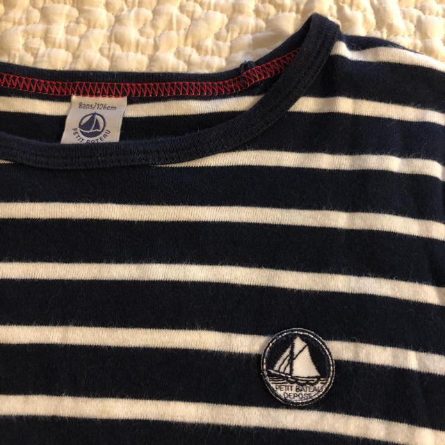 PETIT BATEAU(プチバトー)のプチバトー　マリニエールカットソー　8ans / 126cm キッズ/ベビー/マタニティのキッズ服女の子用(90cm~)(Tシャツ/カットソー)の商品写真