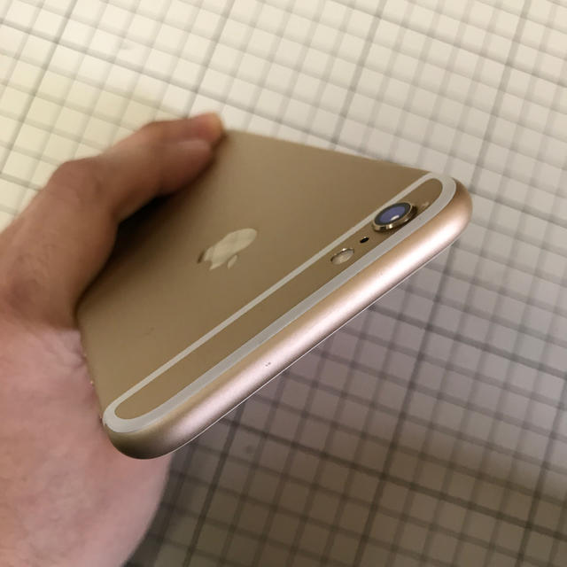 iPhone(アイフォーン)のソフトバンク iPhone6s 128GB MKQV2J/A ローズゴールド スマホ/家電/カメラのスマートフォン/携帯電話(スマートフォン本体)の商品写真