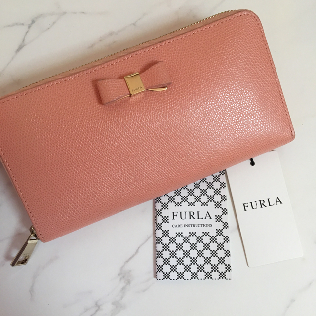 Furla(フルラ)のFURLA ラウンドファスナー長財布 リボンデザイン ピンク 箱なし レディースのファッション小物(財布)の商品写真