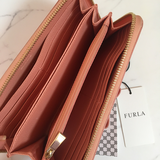 Furla(フルラ)のFURLA ラウンドファスナー長財布 リボンデザイン ピンク 箱なし レディースのファッション小物(財布)の商品写真
