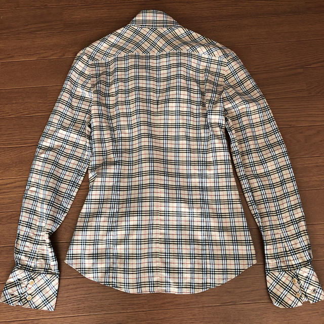 BURBERRY BLUE LABEL(バーバリーブルーレーベル)のバーバリーブルーレーベル　チェックシャツ　美品 レディースのトップス(シャツ/ブラウス(長袖/七分))の商品写真