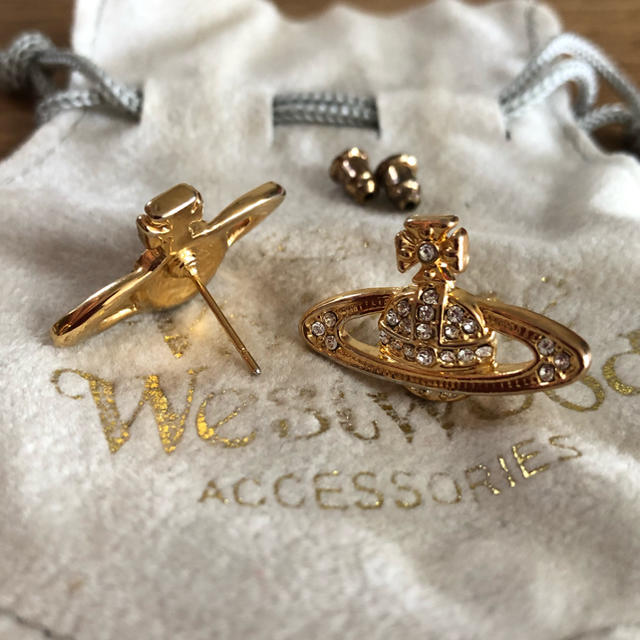 Vivienne Westwood(ヴィヴィアンウエストウッド)のオーブピアス レディースのアクセサリー(ピアス)の商品写真