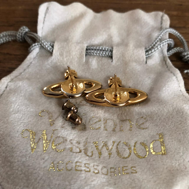 Vivienne Westwood(ヴィヴィアンウエストウッド)のオーブピアス レディースのアクセサリー(ピアス)の商品写真