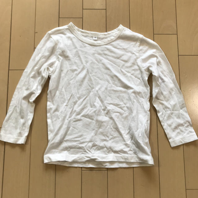 MUJI (無印良品)(ムジルシリョウヒン)の子供服　無印良品　長袖シャツ　白 キッズ/ベビー/マタニティのキッズ服女の子用(90cm~)(Tシャツ/カットソー)の商品写真