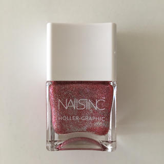 ネイルズインク ホラーグラフィック モルテンマイデイ 赤ラメ nailsinc (マニキュア)