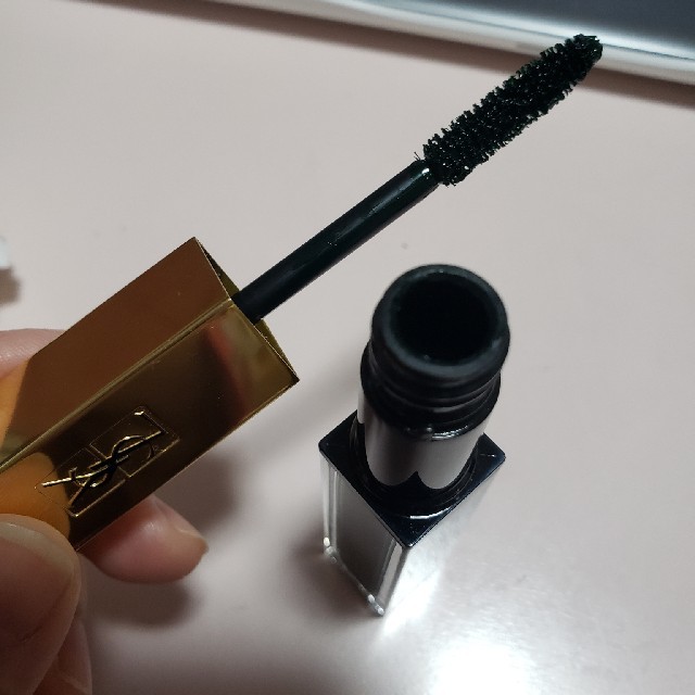 Yves Saint Laurent Beaute(イヴサンローランボーテ)の【イヴ・サンローラン】カラーマスカラ【グリーン】 コスメ/美容のベースメイク/化粧品(マスカラ)の商品写真