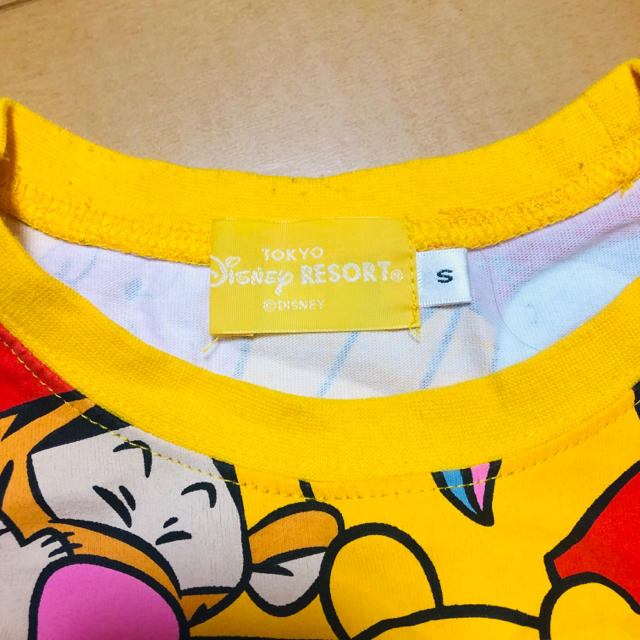 Disney(ディズニー)のディズニーTシャツ　総柄プリント レディースのトップス(Tシャツ(半袖/袖なし))の商品写真