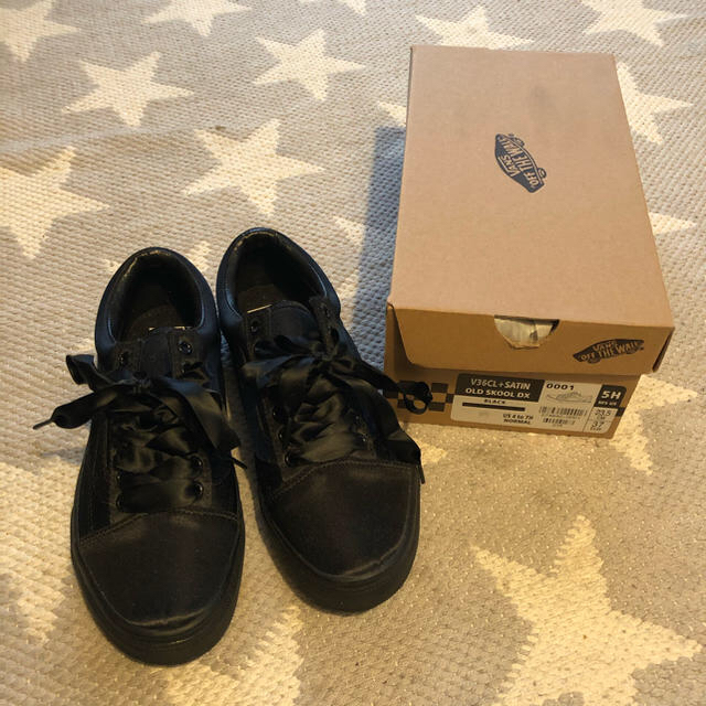 VANS(ヴァンズ)の5H★23.5★37★VANSバンズ★OLDSKOOLオールドスクール レディースの靴/シューズ(スニーカー)の商品写真