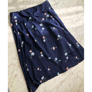 花柄 紺色 スカート 4L(ひざ丈スカート)