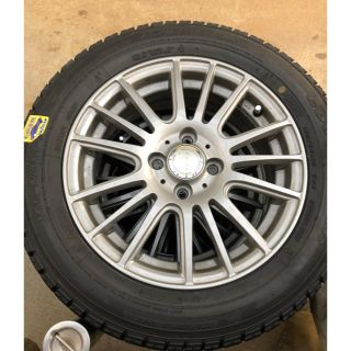 グッドイヤー(Goodyear)のMako様専用】送料込！トヨタ　アクア  スタッドレス　4本　グッドイヤー(タイヤ・ホイールセット)