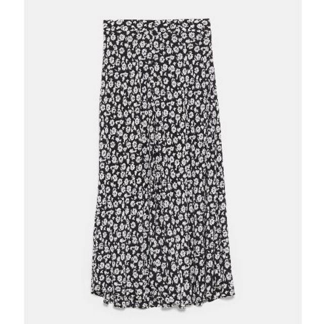 低価大人気 ZARA フラワー柄 ロング Aライン スカートの通販 by iwaiwa's shop|ザラならラクマ - 新品 完売品 ZARA S 安い限定品