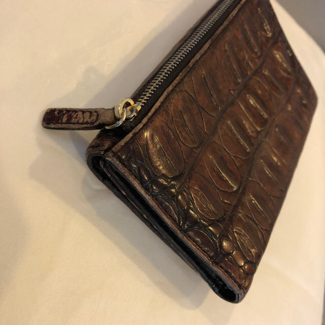 miumiu(ミュウミュウ)のmiumiu財布　ミュウミュウ財布　値下げ レディースのファッション小物(財布)の商品写真