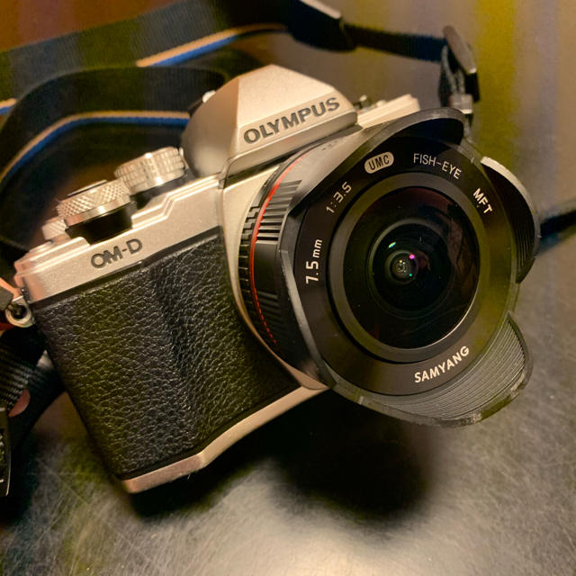 【値下げ！】samyang 7.5mm fisheye F3.5カメラ