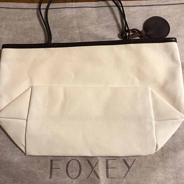 FOXEY(フォクシー)のフォクシー 新品トートバッグ&ポーチ レディースのバッグ(トートバッグ)の商品写真