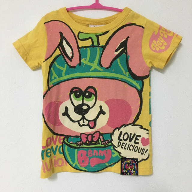 LOVE REVOLUTION(ラブレボリューション)のラブレボリューション　Tシャツ キッズ/ベビー/マタニティのキッズ服女の子用(90cm~)(Tシャツ/カットソー)の商品写真