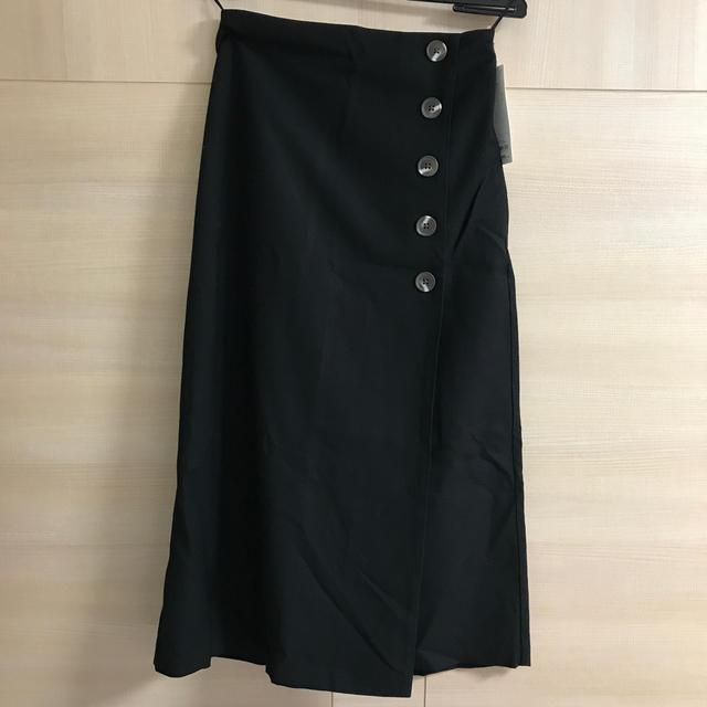 GU(ジーユー)のGU レディースのスカート(ひざ丈スカート)の商品写真