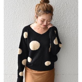 カージュ(Khaju)のKhaju🌸新品　ドットニットプルオーバー(ニット/セーター)