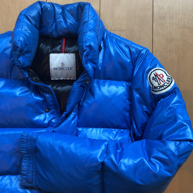 MONCLER(モンクレール)のミノリオ様専用　モンクレール　エベレスト　青　0サイズ メンズのジャケット/アウター(ダウンジャケット)の商品写真