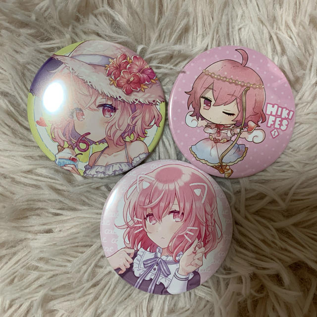 nqrse缶バッジ www.krzysztofbialy.com