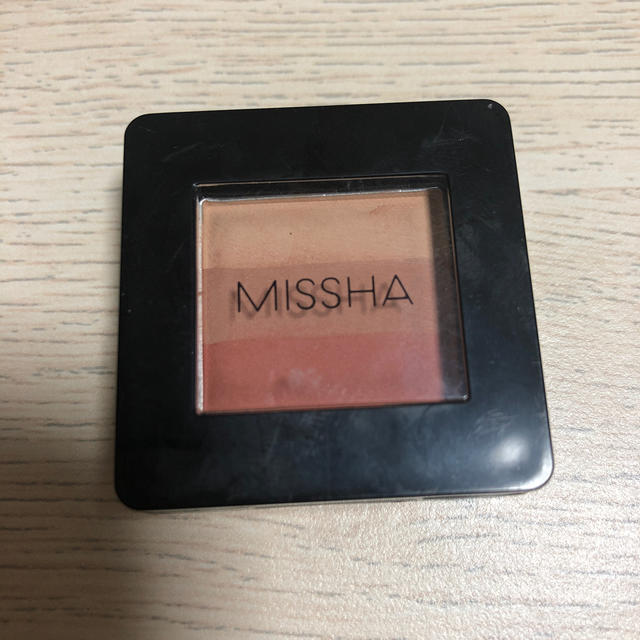 MISSHA(ミシャ)のミシャ　トリプルアイシャドウ コスメ/美容のベースメイク/化粧品(アイシャドウ)の商品写真