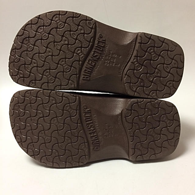 BIRKENSTOCK(ビルケンシュトック)のビルケンシュトック コンフォートシューズ 22.5センチ 美品 小さいサイズ レディースの靴/シューズ(ローファー/革靴)の商品写真